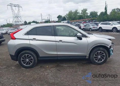 2020 Mitsubishi Eclipse Cross Es 1.5T z USA, uszkodzony, nr VIN JA4AS3AA2LZ022177